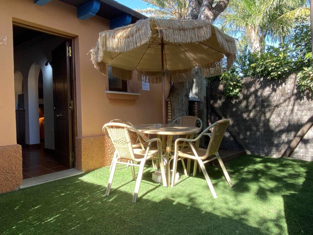 Estudio para pareja con jardincito privado barbacoa con piscina compartida Cádiz Exterior foto