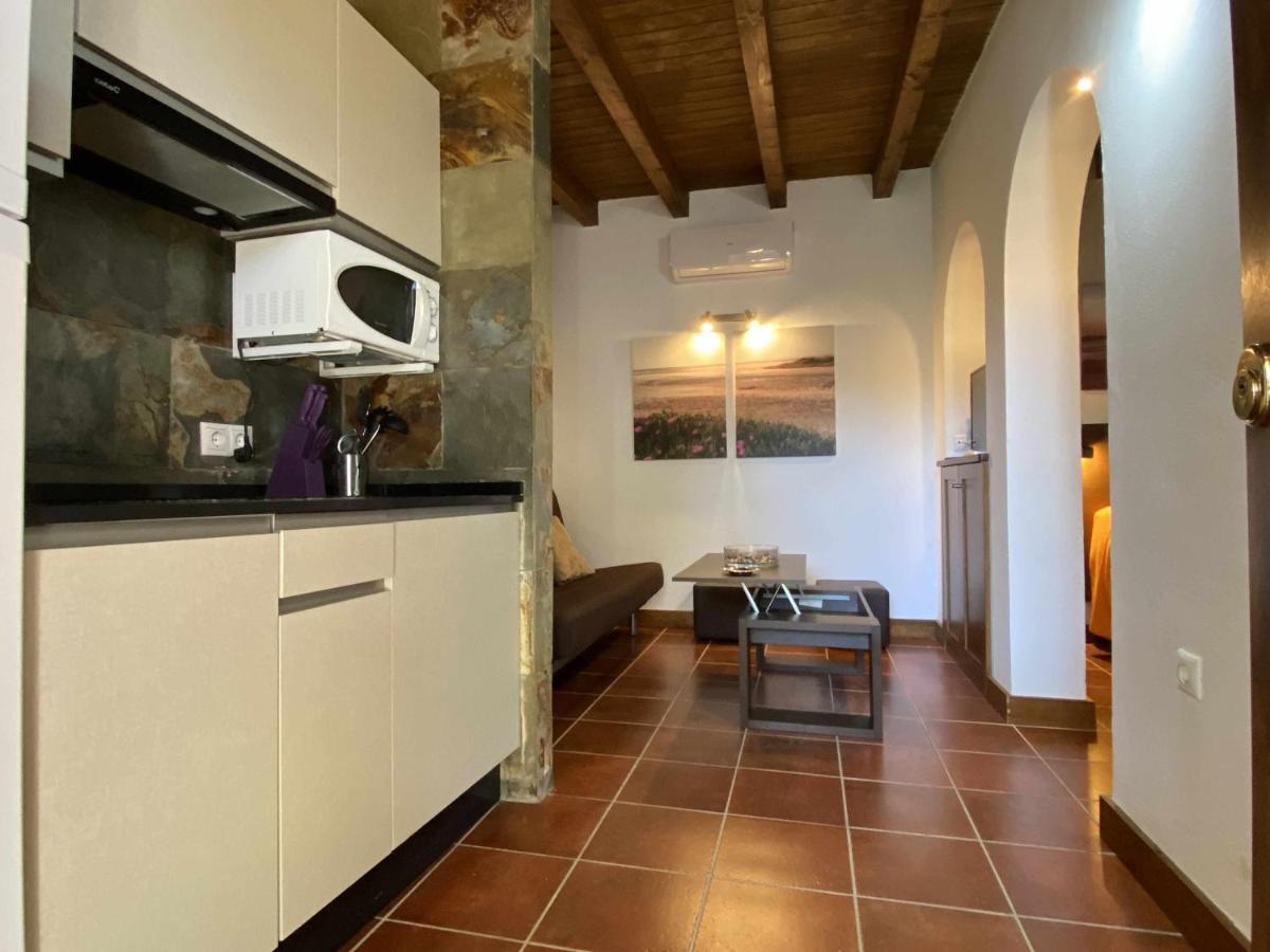 Estudio para pareja con jardincito privado barbacoa con piscina compartida Cádiz Exterior foto