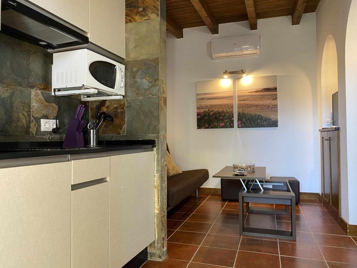 Estudio para pareja con jardincito privado barbacoa con piscina compartida Cádiz Exterior foto