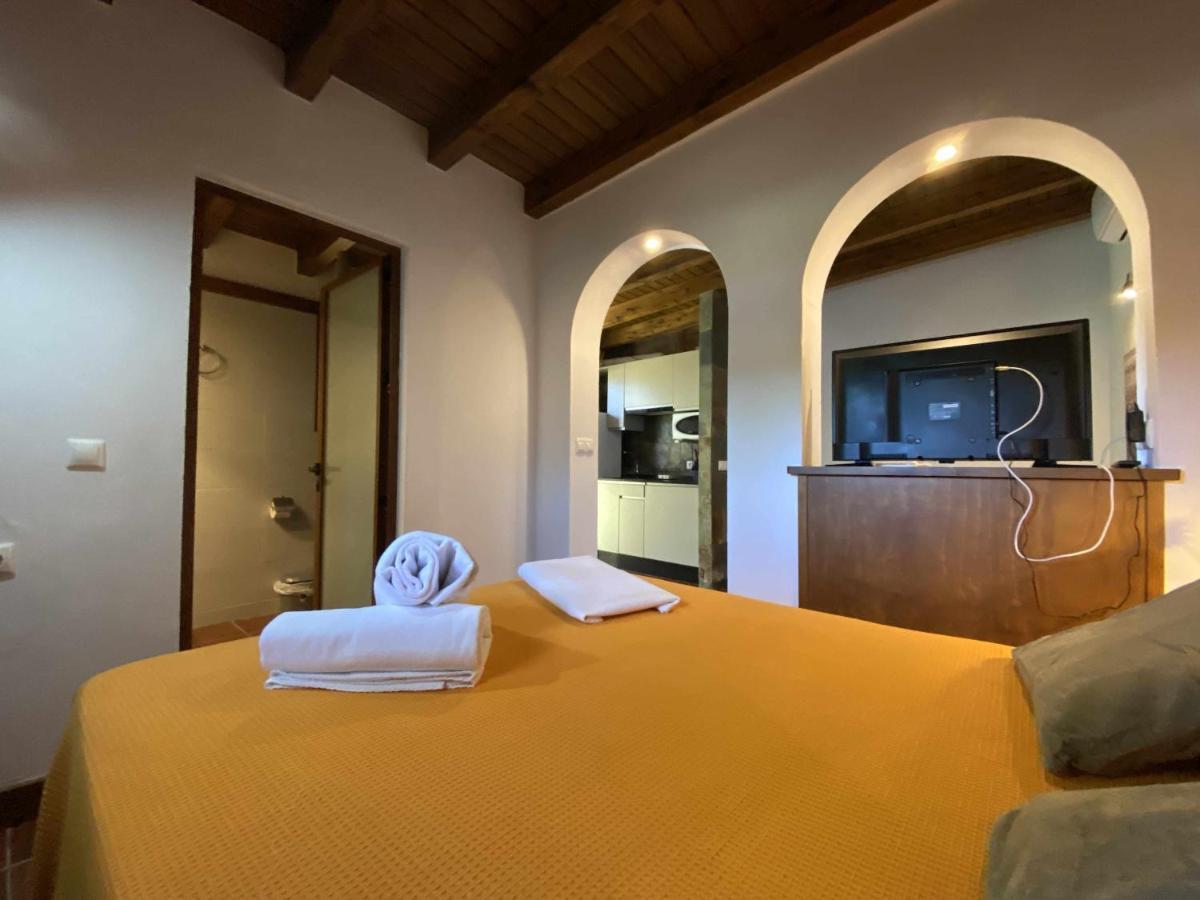Estudio para pareja con jardincito privado barbacoa con piscina compartida Cádiz Exterior foto